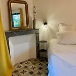 Aux Rives De La Courtade Panzió 3*