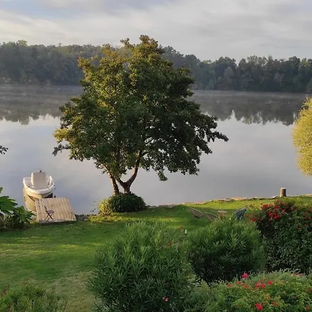Frühstückspension Aux Rives De La Courtade