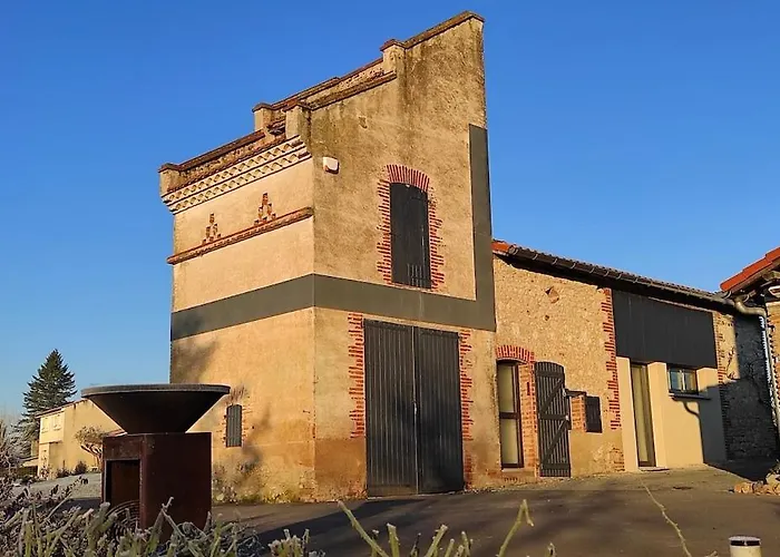 Aux Rives De La Courtade Couette-café